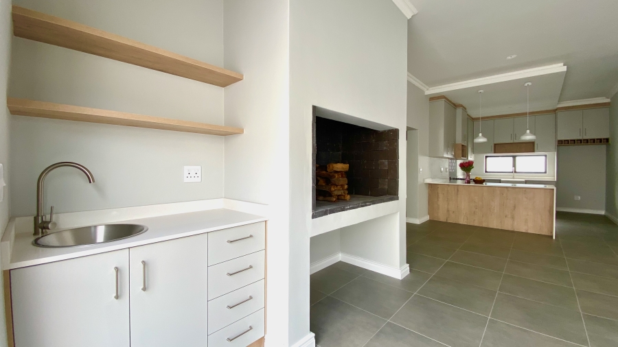 3 Bedroom Property for Sale in Shelley Point Western Cape